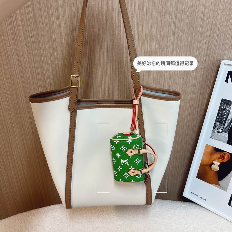 LV keyring lyh37 (3)